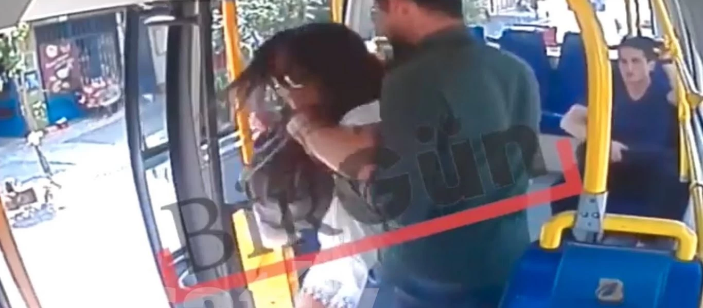 Τούρκος χαστούκισε κοπέλα μέσα στο λεωφορείο - Δεν του άρεσε το... σορτς της (βίντεο)